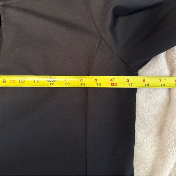 Ann Taylor Black Eyelet Cuff Sheath Above Knee Dress Size Medium Keyhole Ponte - Picture 10 of 12